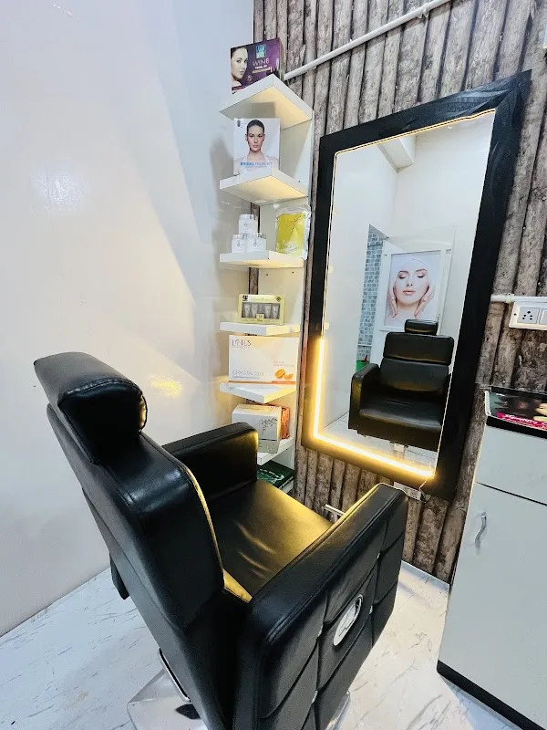 Signature Cutz Unisex Salon & Academy Vizianagaram| Makeup| Hair| Beauty| Best & Top Unisex Salon For Both Men & Women