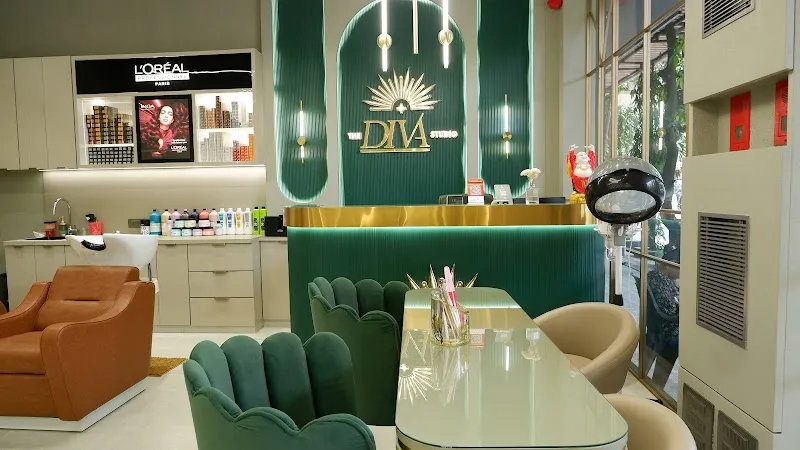 The Diva Studio | Unisex Luxury Salon