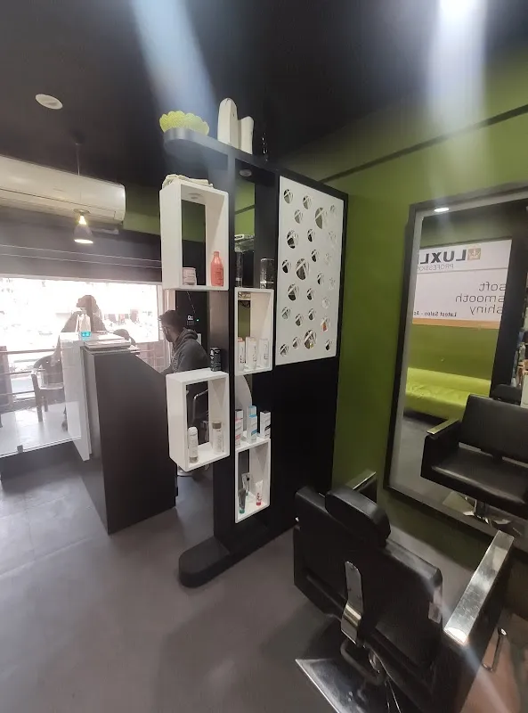 LATEST SALON - Best Salon in Ahmedabad