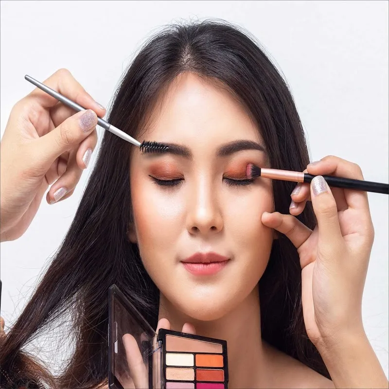 Yashika Make-Up Studio & Academy (Adarsh Nagar )