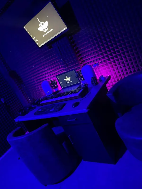 Soft Tune Recording Studio (Music Studio)