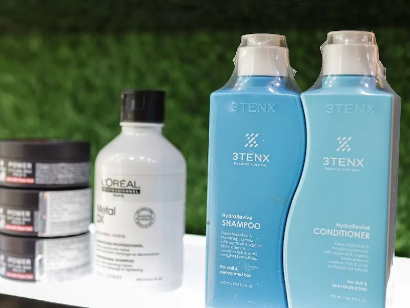 THE HAIR COMMUNE SALON