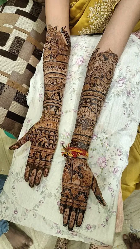Bhubaneswar Mehandi artist