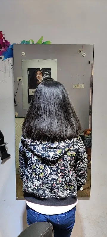 V K Hair Cut The Salon