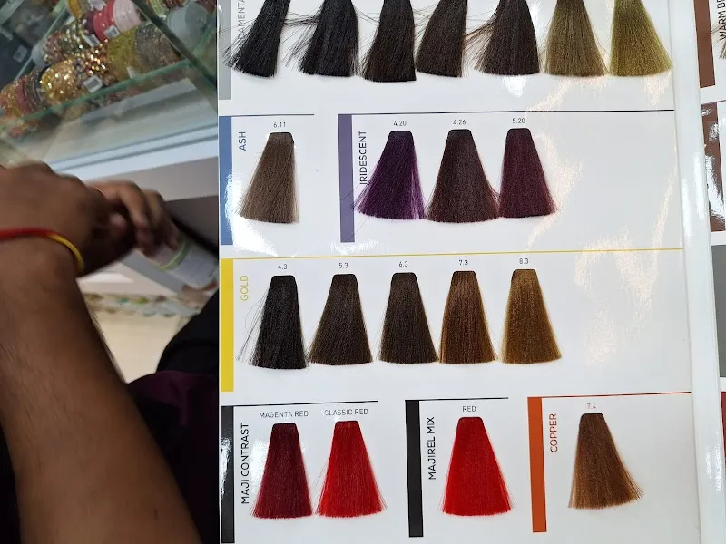 Akash Hair and makup studio