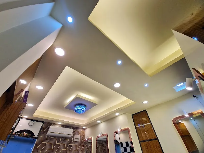 Magic Lantern Ladies Salon And Makeover Studio