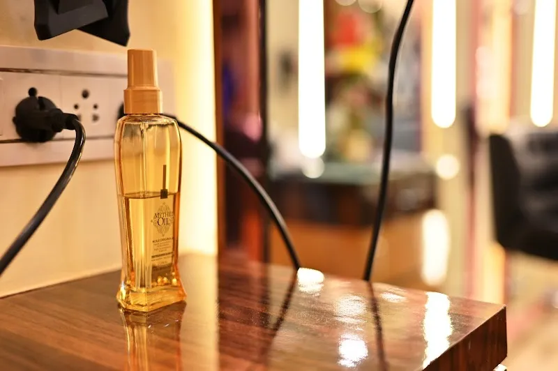 Magic Lantern Ladies Salon And Makeover Studio