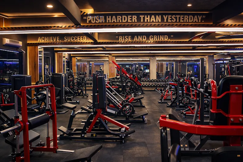Fitness Club Studio, Kopar Khairne