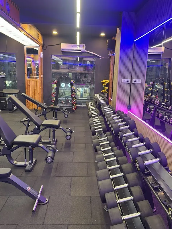 Fitness Club Studio, Kopar Khairne