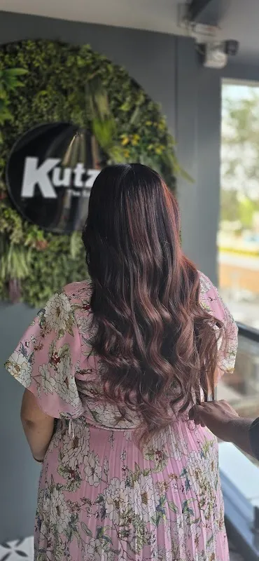Kutz The Salon Medical Square