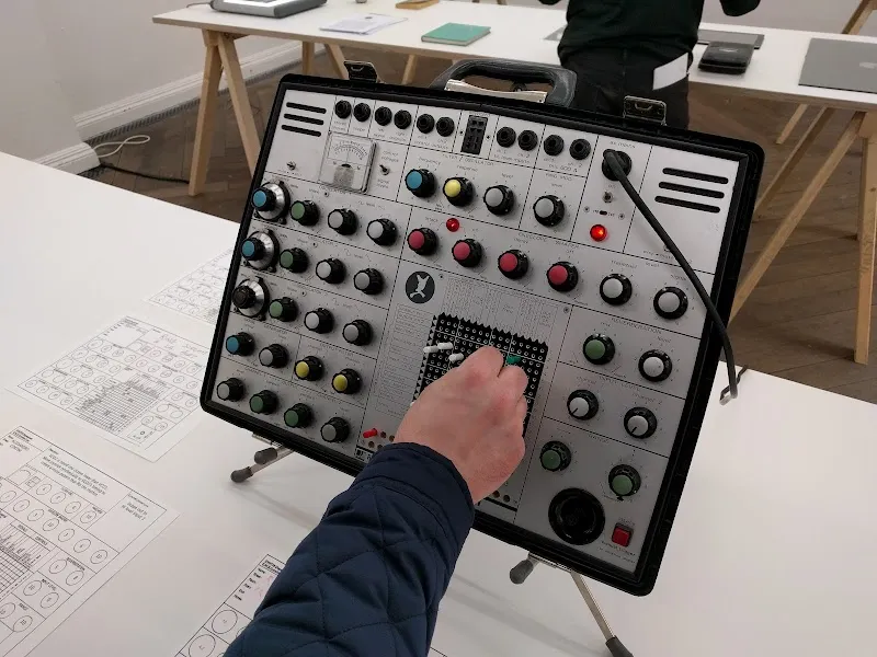 EIGEN+ART Lab