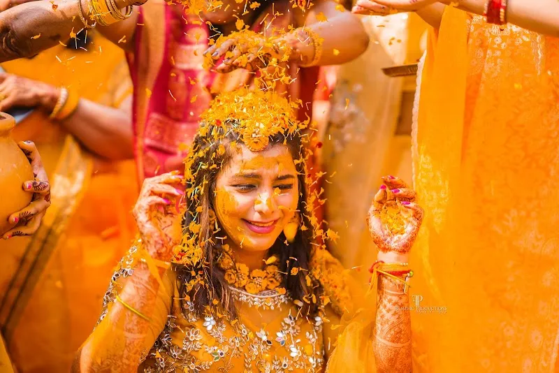 FILMPHIC PRODUCTIONS | Best Photography Studio in Agra