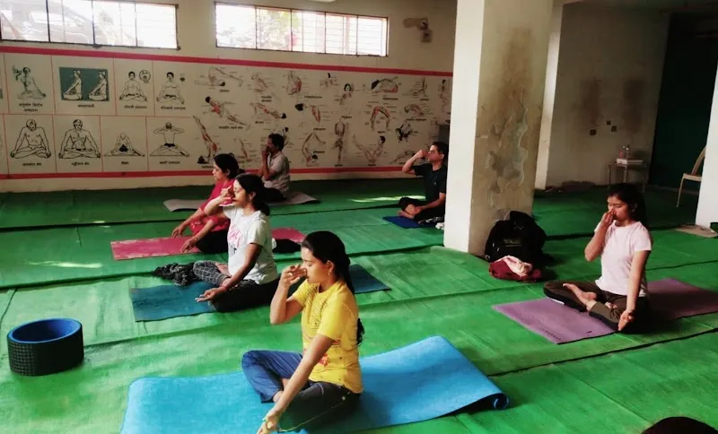 LIFE STYLE YOGA CLASSES