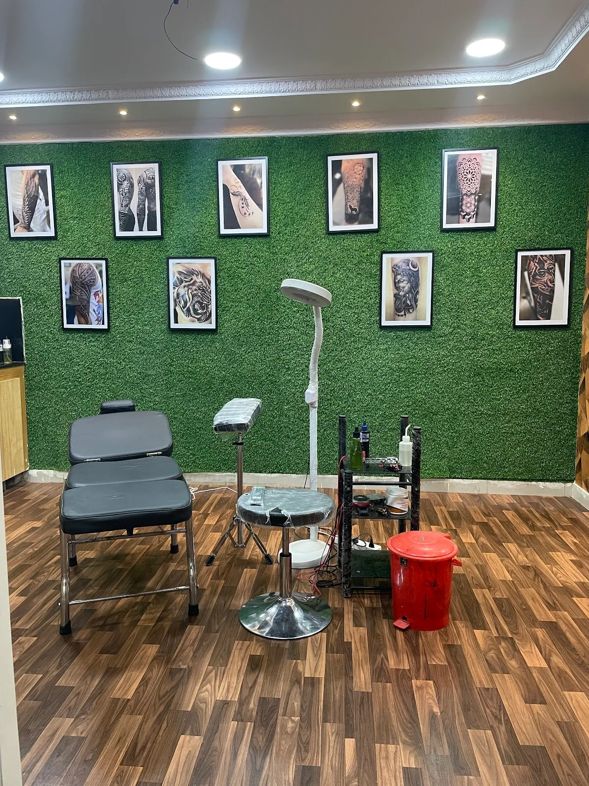 Yash Tattoo & piercing Studio