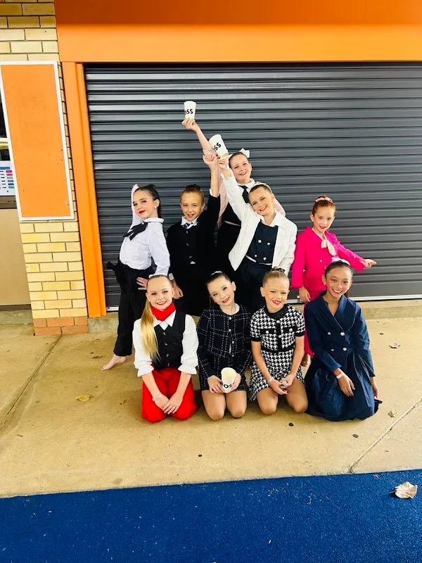 T N T Dance Studio