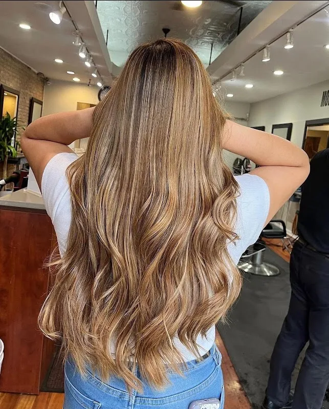 Modern Wave Salon