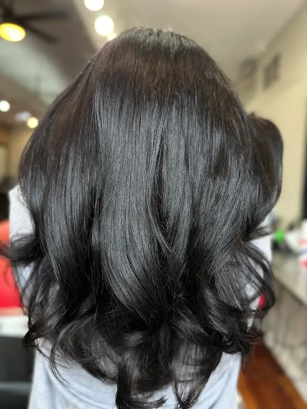 Modern Wave Salon