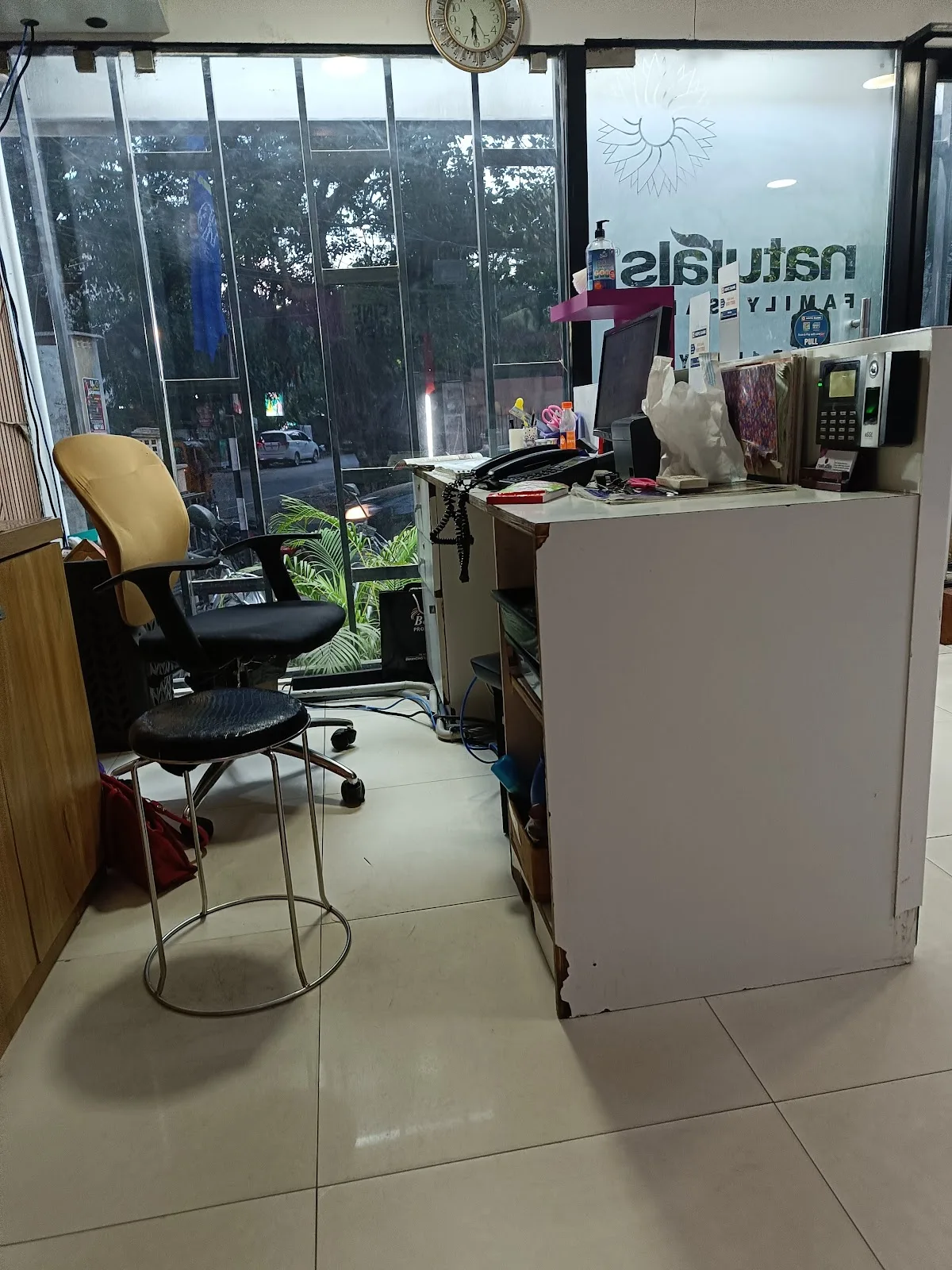 Naturals salon and spa Vepery