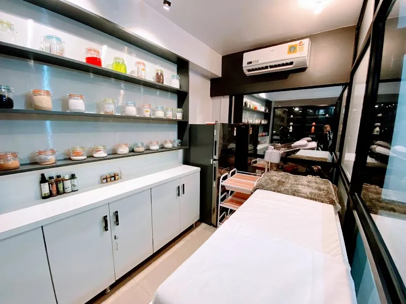 GLO LAB SALON
