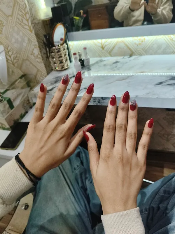 Awesome Nails Studio and Tattoos