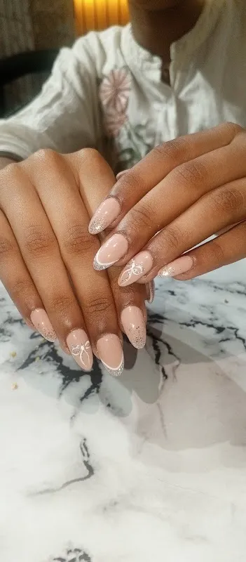 Awesome Nails Studio and Tattoos