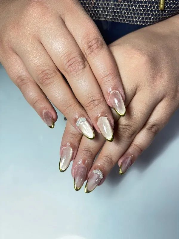 Awesome Nails Studio and Tattoos