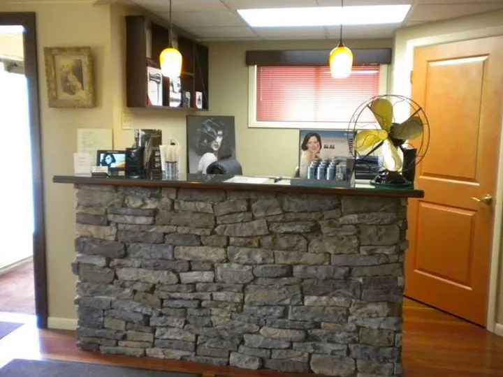 Billy V. Salon & Barber Shop