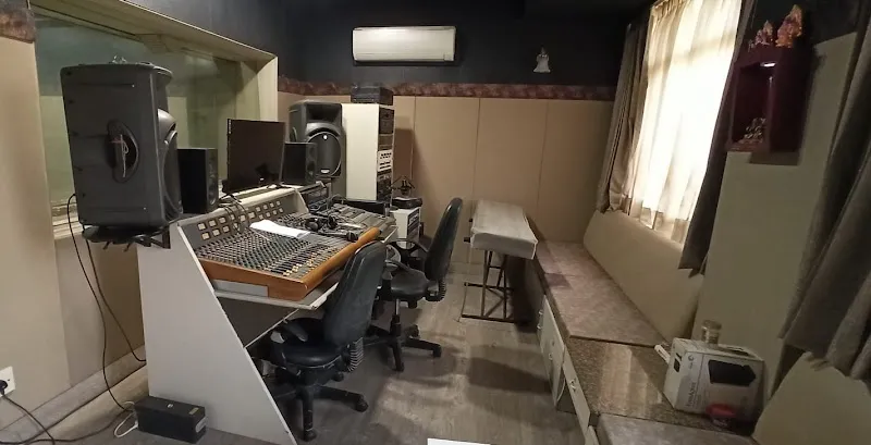Satish Babbar's Studio