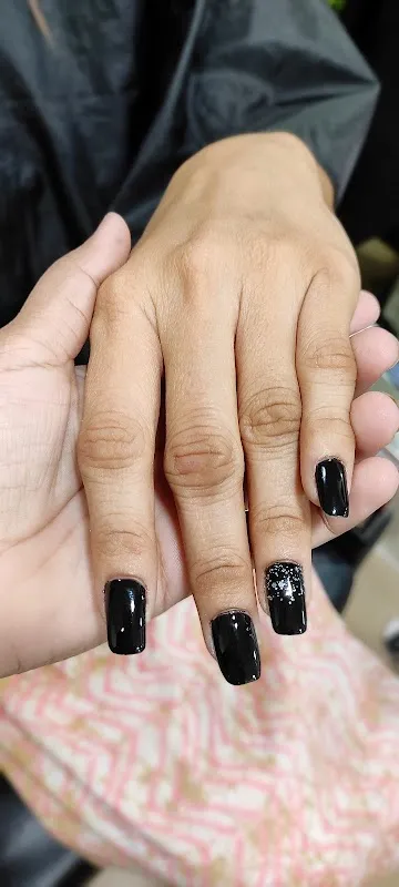 Magic glow salon