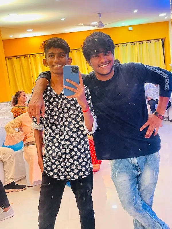 Swapnil Art World - Studio