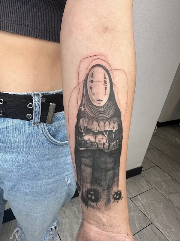 6 Tattoo Studio
