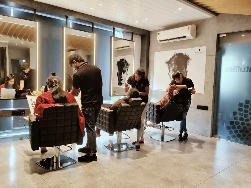 Naturals Salon ( 2nd Branch) Kakinada