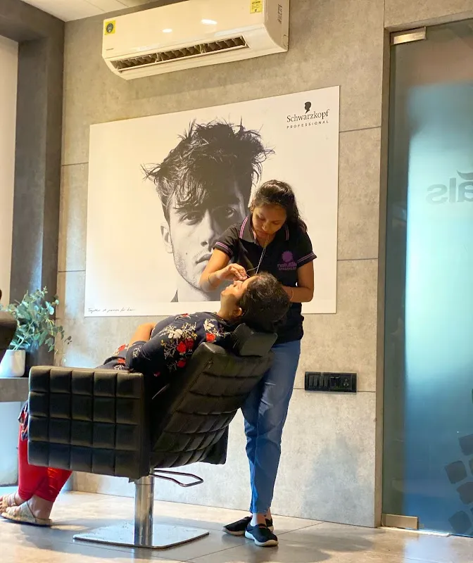 Naturals Salon ( 2nd Branch) Kakinada