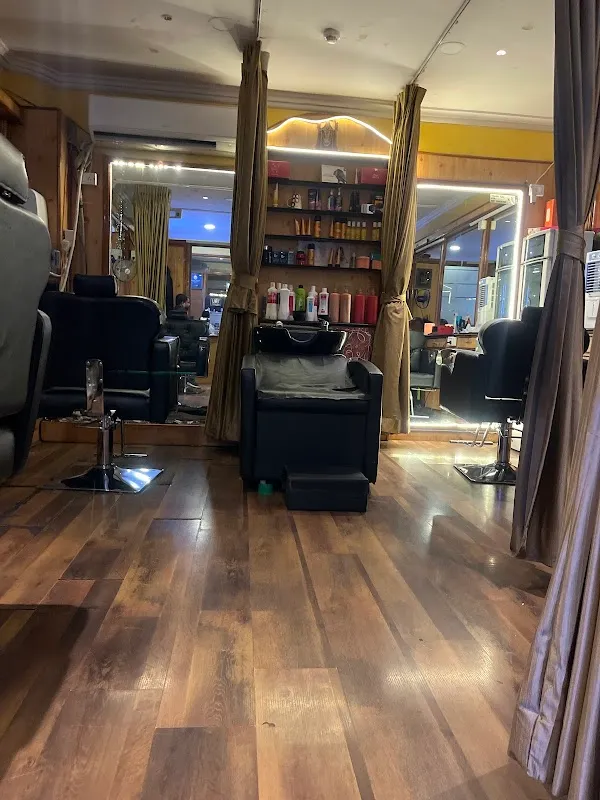 Perfect Cut Hair Studio Vijayawada | Hair Replacement | Hair Fixing | Wigs | Hair Extensions | Hair Bonding | Hair Patches