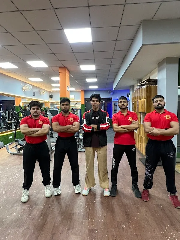 Fit For Me Gym / Fitness