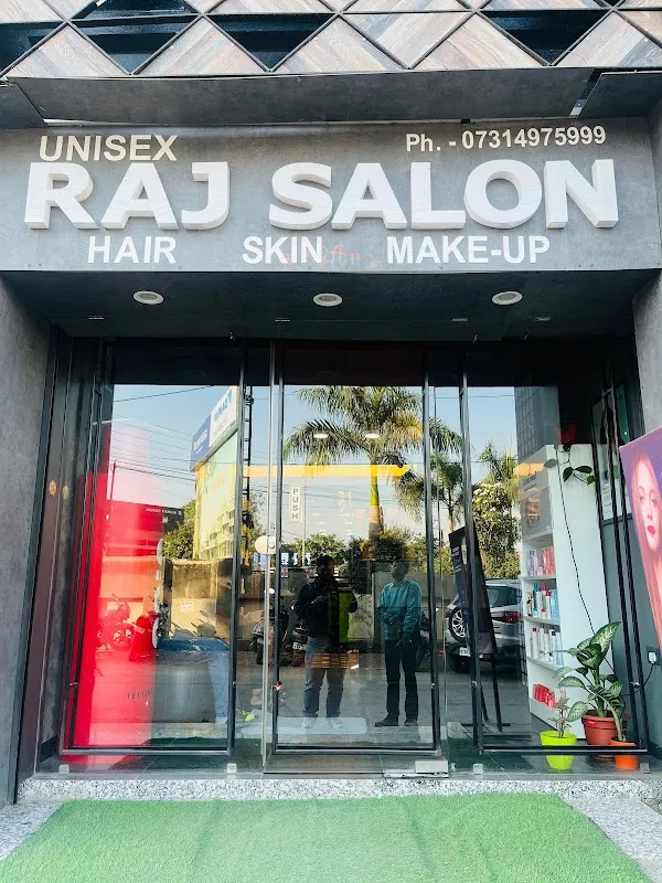 Raj unisex salon jeetu and lalit
