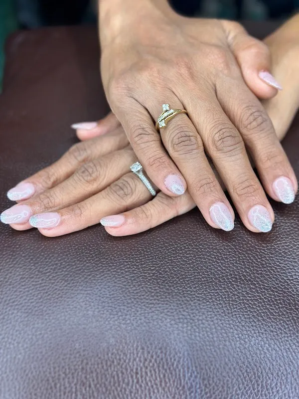 Qualita Salon Unisex Beauty Salon in Mulund west | Best Hair Colour, Hair Stylist & Nail art Salon Near me Yogi hills