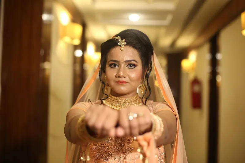 Fiza Digital Photo Studio