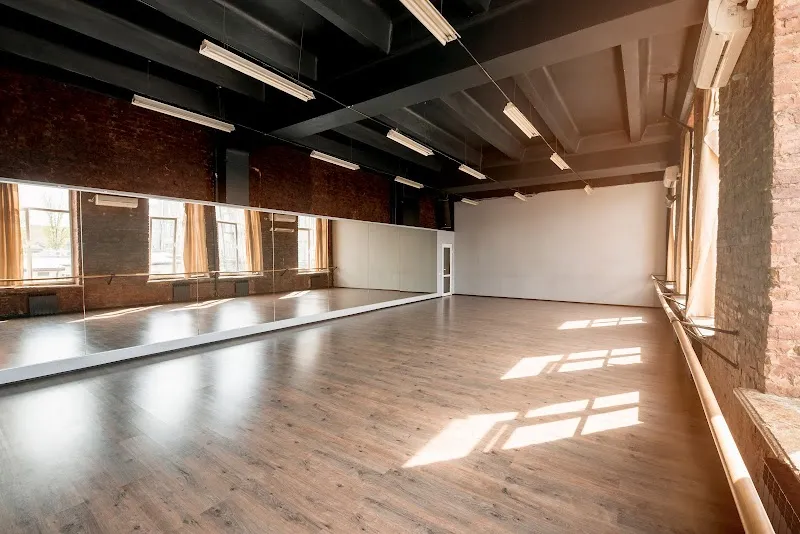 R B Dance Academy