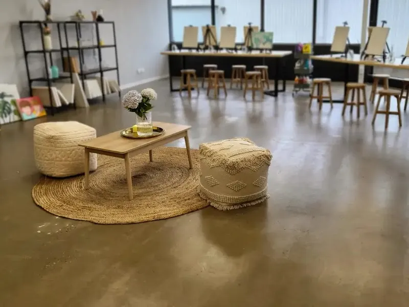 THE CANVAS. ART STUDIO