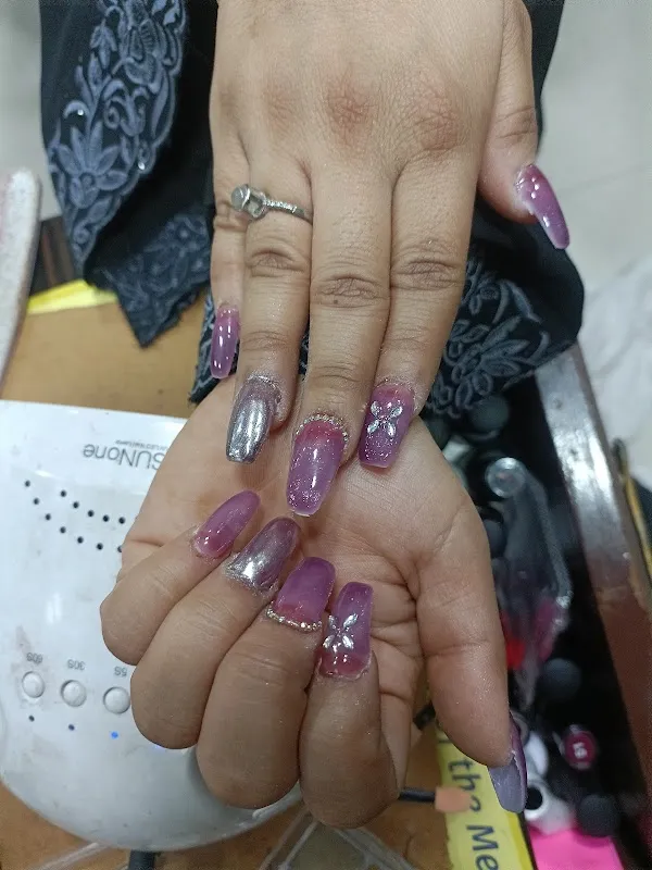 Amit Beauty Parlour