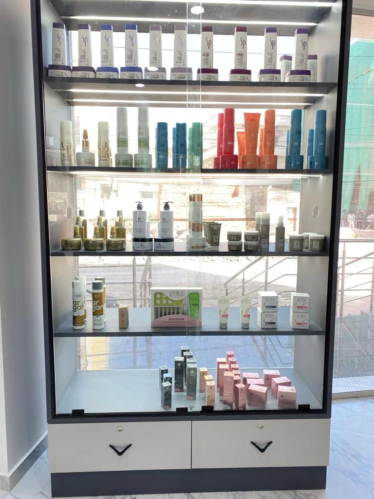 TONI&GUY Essensuals Hairdressing - Alwal