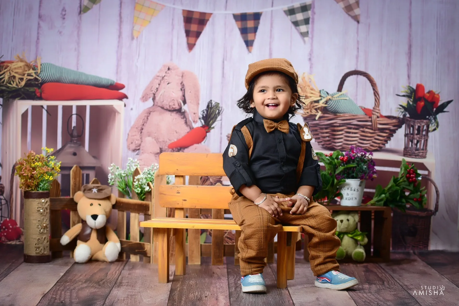 Amisha Studio,new born baby photo studio bharuch,wedding photography bharuch,