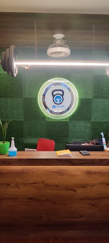 19 Hours Fitness - Biggest gym in virar west