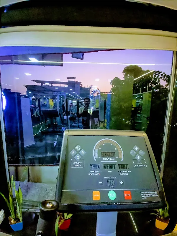 19 Hours Fitness - Biggest gym in virar west