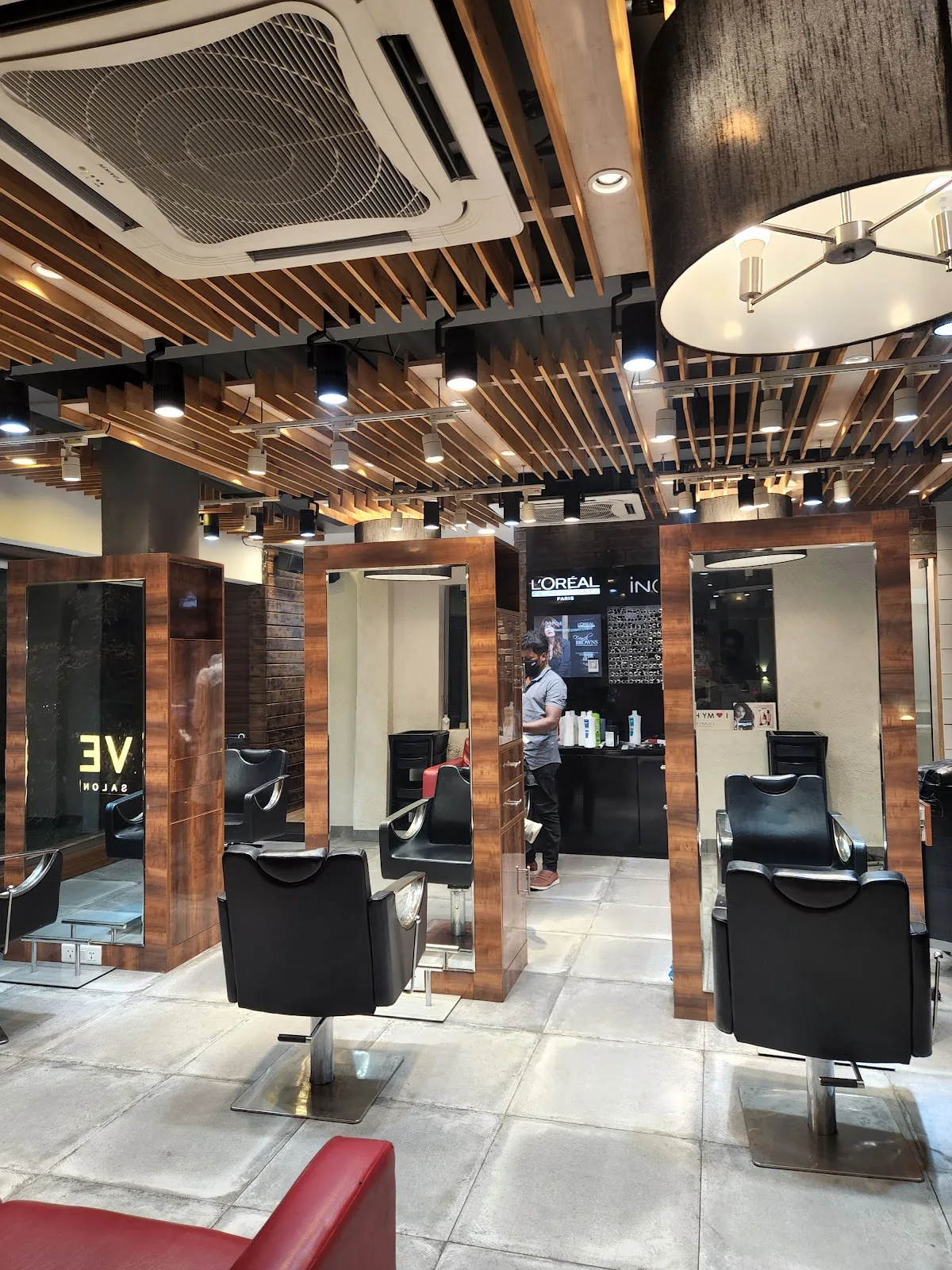 Vurve Salon | Velachery