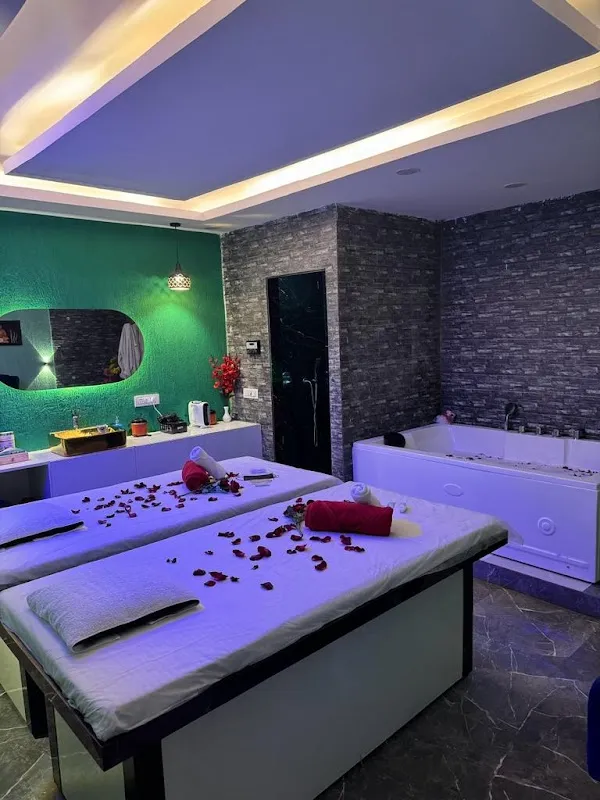 Queiro Unisex Massage Spa Patel Nagar - Luxury Spa In Patel Nagar Delhi