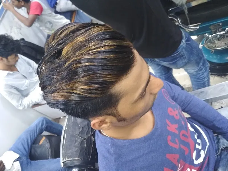 Altaf hair salon | Men's Salon In Powai