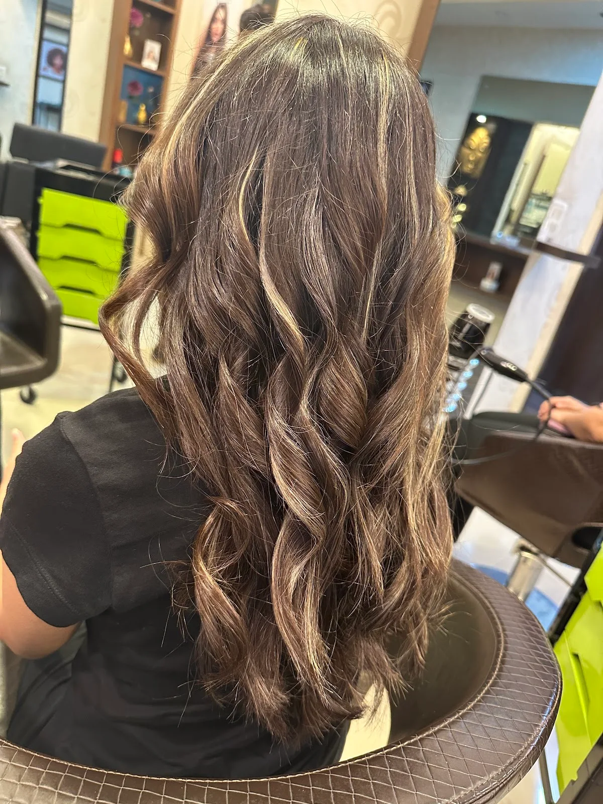 Viola Salon