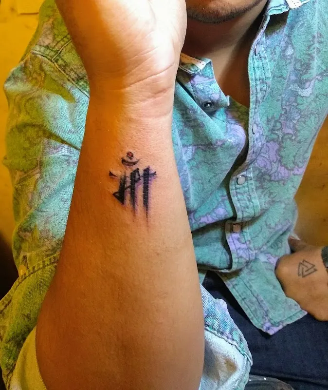 Ark Tattoo & Piercing Studio
